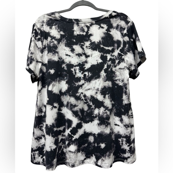 New! Kensie short sleeve top shirt, tie dye black white, size women's XL - Picture 2 of 5